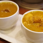 Raffles curry - 2種盛り(野菜チキン、マトン)