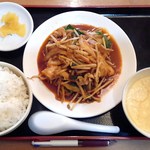 中華食堂一番館 - サービスランチ（豚キムチ定食）500円