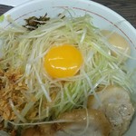 ラーメン二郎 - 小汁なし　ネギ　味玉　アレ(高菜)