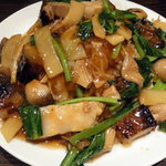 上海餐室 - （2010.9）角肉入りやきそば（1050円）はちょっと脂がくどい