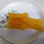 松屋菓子舗 - 江戸時代初期に刊行された『料理物語』にも「玉子素麺」として製法が菓子の項に記載されています 