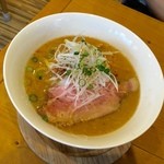 麺屋 いえろう - 牛骨味噌ラーメン