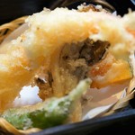 居酒家ごはん ふらり むらさき - 揚げたて天ぷらは、海老・舞茸・ししとう・南瓜の４種