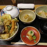 はも・天然ふぐ 銀座 福和 - 特選定食　￥２，３００