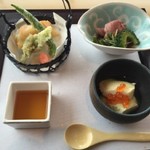 四季の味ほり川 - 野菜のてんぷらと春巻き、冷しゃぶとゴーヤのお浸し、自家製豆腐（お昼の懐石）
