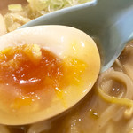 どろそば屋 ひろし - 味玉 幸せ〜