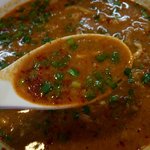 野菜が美味しい鶏豚ラーメン まる重 - 刺激的なスープ