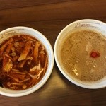 らーめんNageyari - 左　ニンニク辛つけ麺
            右　つけ麺