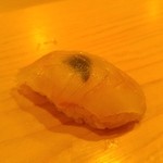 鮨 しゅん輔 - カワハギ 肝とともに
      