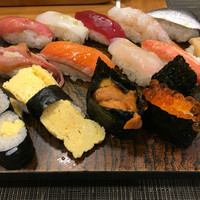 東鮨 新店 - ランチ握り14貫