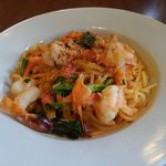 海老とずわい蟹のトマトクリームスパゲティ 1382円（税込）