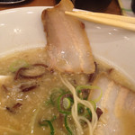 麺屋 八感 - チャーシュー。