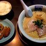 風風ラーメン - パーコーセット