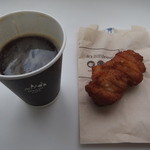 LAWSON - 料理写真:「コーヒー(S)」(100円込)「やみつき鶏ゴマラー油味」(168円込)(2016年4月)