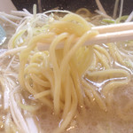 ラーメン 三太 モール街店 - ネギラーメン 麺