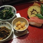 鹿教湯 三水館 - 八寸　ナズナのおひたし 松前漬 ひよこ豆 大根のソテー 春巻 伊達巻 紅芯大根の鮨 ふきのとうの天ぷら
      
      