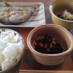 鹿教湯 三水館 - ひじきや干物など