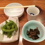 Nagi - 黒龍（半合）、枝豆、小鉢で¥500‼️
                        イベントの限定品ですが