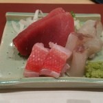 季節料理 成 - 
      中トロ,金目,スズキ
      