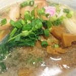 黒船 - ほうれん草がトッピングされました