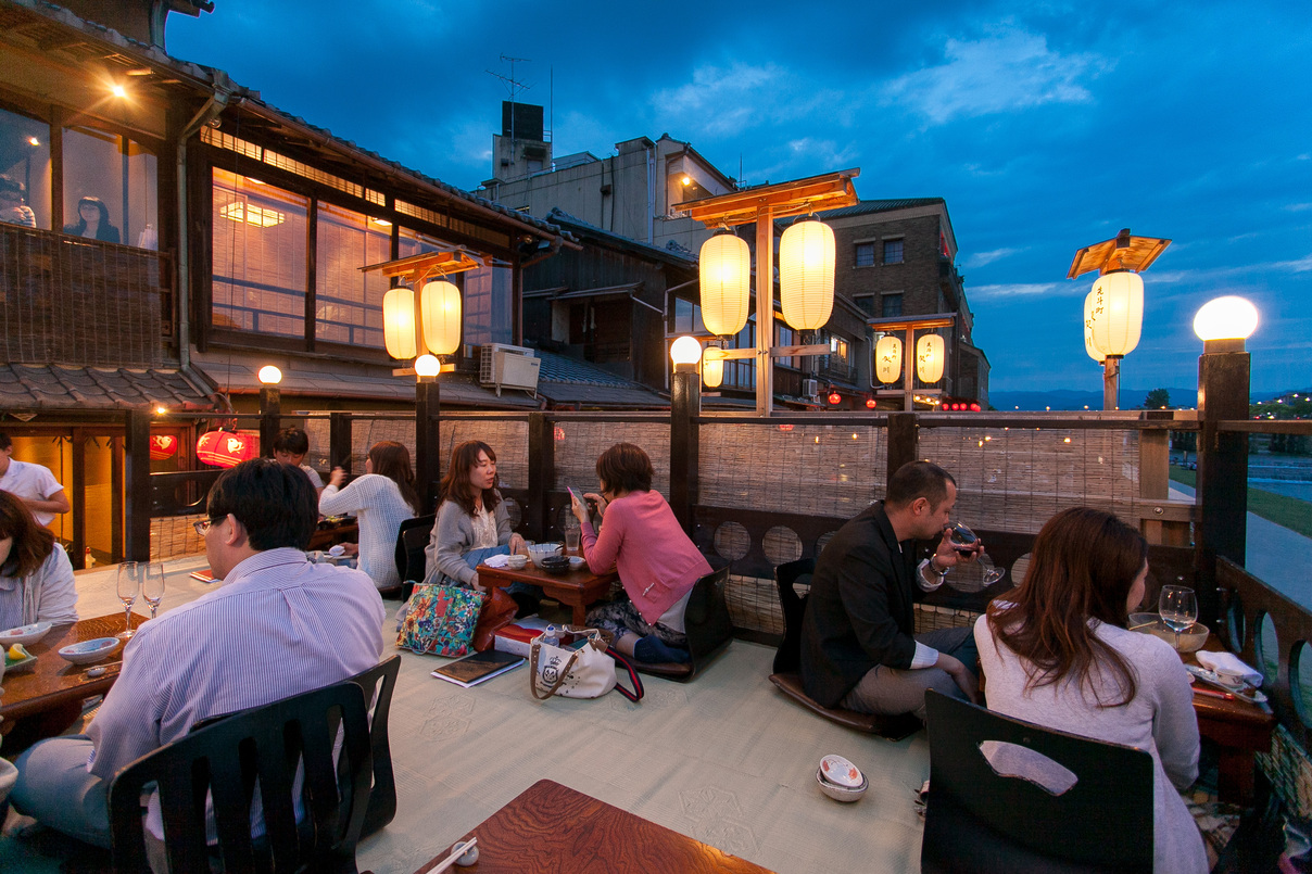 うしのほね 本店