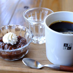 ブラックウェル コーヒー - コーヒーぜんざいのセット。コーヒーはストレートの「タンザニア・キゴマ・ディープブルー」