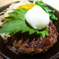 銀熊茶寮 - 黒毛和牛ハンバーグ