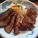 Gyuutan Koyama - 牛タン炭火焼塩味&味噌味(1480円) 2種類の牛タン