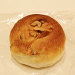 トコハベーカリー - くるみパン！！ヾ(≧▽≦)ﾉ