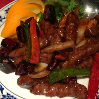 横浜中華街 重慶飯店 本館 - 牛肉の唐辛子炒め
