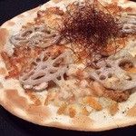 Supakkaarubata - 甘辛鶏そぼろとレンコンのクリスピーピザ