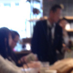 アールベイカー インスパイアード バイ コート ロザリアン - 社労士の試験勉強をしたり、新聞を読みあさる目的の来客も