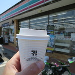 セブンイレブン - ドリンク写真:ホットコーヒーS100円。