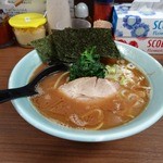 横浜家系 侍 - 「横浜家系 侍 渋谷店」デフォルトラーメン750円(税込み)