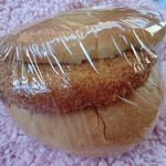 飯塚パン店 - コロッケ(124円)