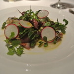 ラ・トルテュ - ホタルイカとツブ貝のマリネ
      春キャベツ、ウド、クレソン