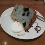 Cafe & Dining 素々 - ブルーベリーシフォンケーキ