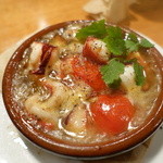 YAICHIRO - タコとプチトマトのアヒージョ