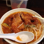 旨辛ラーメン 表裏 - 