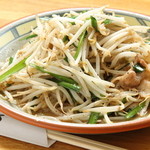 Stir-fried meat chive bean sprouts