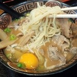 徳島らーめん ひろ家 - 麺は中太ストレート