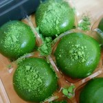 六花亭 - 抹茶粉ふりかけないで別の容器にいれればよかったと後悔／(^o^)＼