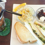 よつ葉Cafe - アイスコーヒー は氷コーヒー