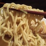 ラーメン由 - 2016/4 醤油ラーメン・もっちりちぢれ中太麺～