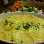 Weinstube Schnitzelbank - Spätzleのチーズグラタン