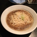 自家製麺 伊藤 銀座店 - 中華そば（中）スープ増し