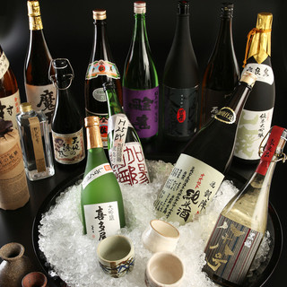 Enjoy a rich lineup of delicious sake ordered from all over the world.