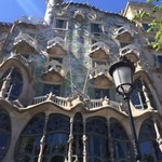 faborit - 正面にして 左手に CAFF あり