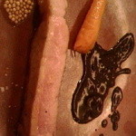 ドンブラボー - 松阪豚の熟成焼き、イカスミソースとマスタード添