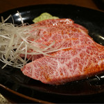 焼肉・冷麺 三千里 雫石店 - 王様のザブトン